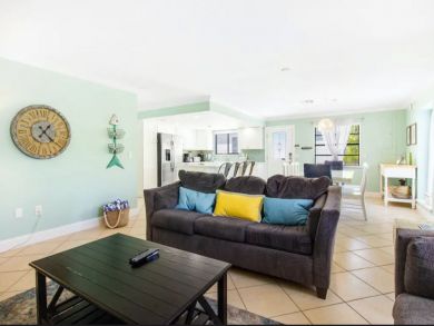 Three Bedroom Rental Two Blocks from Bean Point